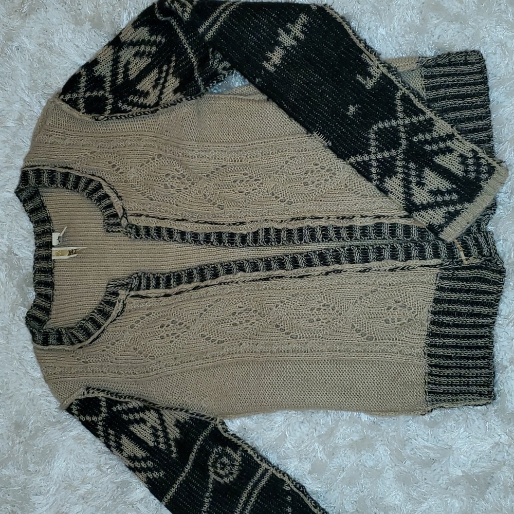 BKE sweater